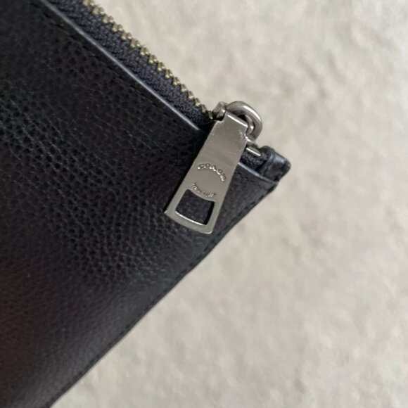 Coach Tech Envelope Case In Pebbled Leather 64491 Black/Green - Picture 2 of 7